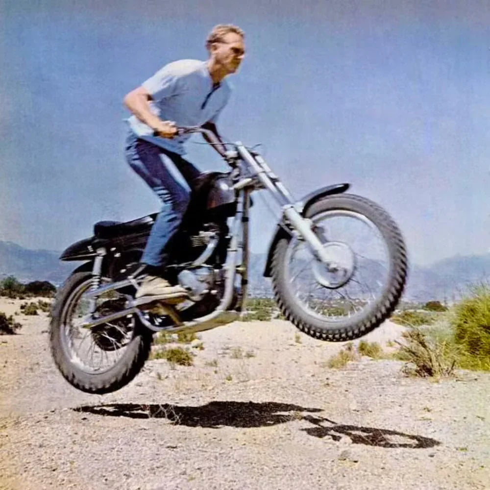 DESERT RACER T-Shirt As Worn by Steve McQueen. Small to 4XL(White & Off White) - SOUND IS COLOUR