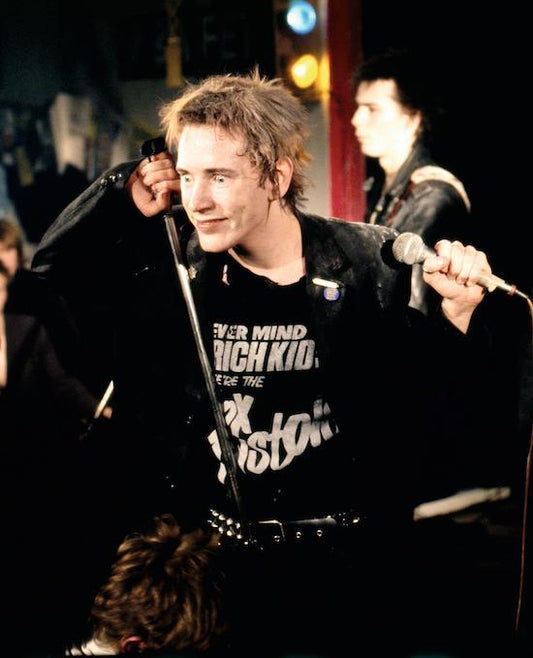 RICH KIDS: T-Shirt As Worn by Johhny Rotten of The Sex Pistols. 3 Colours, Small to 4XL (John Lydon) - SOUND IS COLOUR